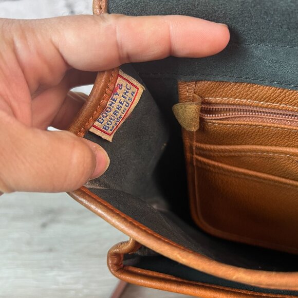 vintage 1990s Dooney & Bourke Surrey Carrier crossbody black pebbled  Leather - Picture 8 of 10